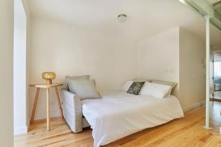 Modern Flat with large garden and terrace right next Estrela Park - 4