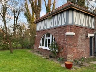 Charmante petite maison tout confort proche tram - 1