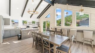 Walk to Main St, Private Hot Tub and Parking, 6 Bedrooms, Great Location - Sleeps 14 - Park City - 8