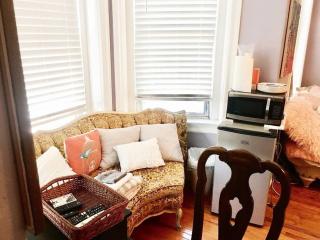 Your Home Away From Home in DC -Room C - Washington - 9