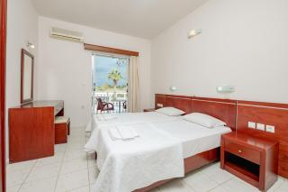 Canadian Hotel - Laganas - 7