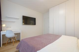 Petrovdom Apartments 68a-68b-305a-305b-280a-280b-265a-265b in smart RC Manhattan, Beresteiskyi 11 - 5