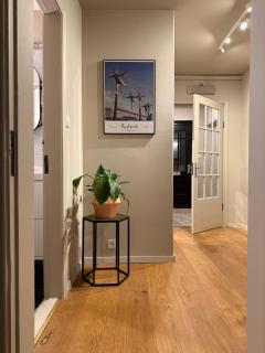 Cozy Apartment , Sleeps 4, 10 Min to Reykjavík Downtown, Family-Friendly - 7