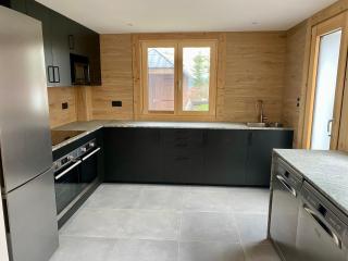4 Bedroom, 4 Bathroom, Hot Tub, Chamonix Centre - Chamonix - 6