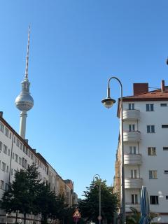Alexa Design Apart, 4BR, 6-10 Pax, 3 baths, Kidsarea, Free Parking, 5min Alex, 1000Mbit Wifi - Berlin - 4