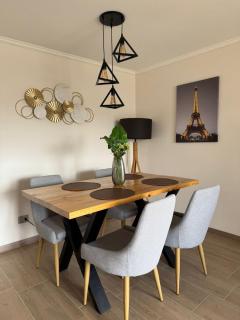 Departamento nuevo excelente ubicación cómodo y amplió de 1 a 4 personas con estacionamiento - 1