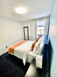 Private Room C West NY, NJ 12 mints from NYCit - West New York - 1