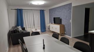 Guesthouse Maximilian - Keflavík - 2