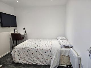 The White Studio - 6