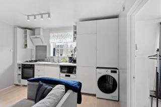 3 Bed Home w 2 Bathrooms &free parking Sleeps 6 - Londra - 0