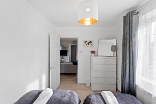 3 Bed Home w 2 Bathrooms &free parking Sleeps 6 - Londra - 6
