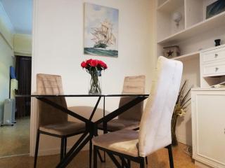 ArtHouse near the sea and the city center - Atene - 1