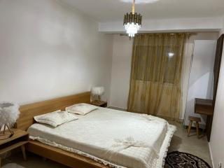 T4 Luxueux Résidence Neuve - Bir el Djir - 3