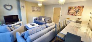 Newly Refurbished 4Bedroom Townhouse by the Etihad - Manchester - 8