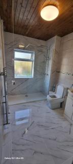 Room close to Heathrow All terminal - 3