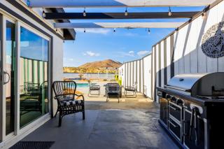 HUGE House in Joshua Tree/Yucca Valley with Pool & Hot Tub - Yucca Valley - 1