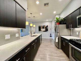 KING BED - Luxury 2 Bed 2 Bath By Stanford, SFO & Tech Giants in Menlo Park, CA - Menlo Park - 6