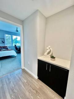 KING BED - Luxury 2 Bed 2 Bath By Stanford, SFO & Tech Giants in Menlo Park, CA - Menlo Park - 5