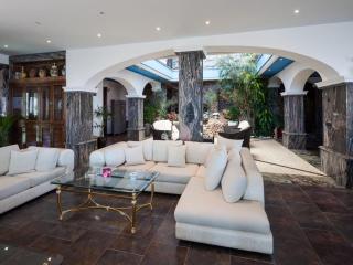 Villa with direct sea access - Talamanca - 2