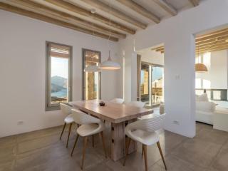 Charming villa near Ftelia Beach - Kalambaki - 2