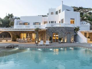 Serene villa with terrace and views - Plintri - 9