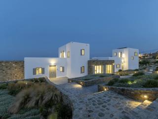 Pristine villa with swimming pool - Kalafatis - 6