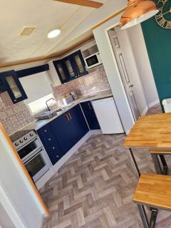 L & J Caravan Skegness - Chapel Saint Leonards - 4