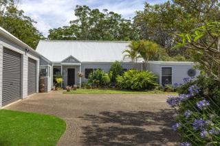 Grey Gables - Pet Friendly with Fireplace, Pool, Spa & Sauna - Callala Bay - 6