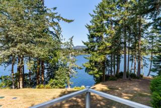 East Sooke Hideaway - Sooke - 2