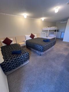 OVERLANDER MOTOR LODGE - Gunnedah - 5