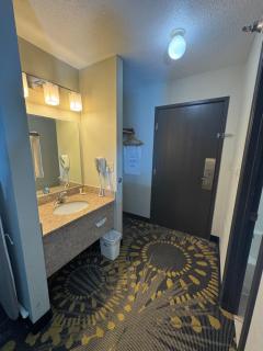 Days Inn by Wyndham Salina I-70 - Salina - 6