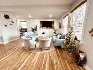 Unique Wildwood 3 BR 1,5 BA Entire House in the Heart of Wildwood! - Wildwood - 0