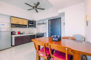 Homey and Warm 1BR Apartment at Ambassade Residence By Travelio - Jakarta - 2