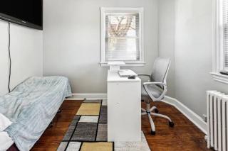 Feel Good Home, Kingbed, Free parking, Backyard - Hyattsville - 6
