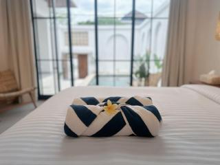 Private Pool Seminyak Central 2BR Villa - 1