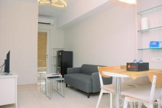 New Furnished 2BR Springlake Summarecon Bekasi Apartment By Travelio - Bekasi - 5