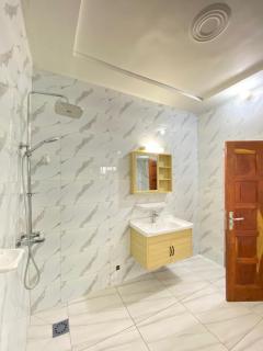 trois chambres et salon avec balcon à Porto Novo - Porto-Novo - 3