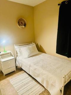 Charming Black and White Studio - 1