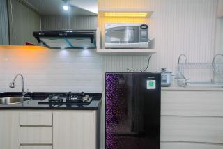 Best Studio with Pool View Springlake Summarecon Apartment By Travelio - 2