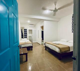 Pachamama Holbox - Hostel & Private Apartments - Isola Holbox - 2