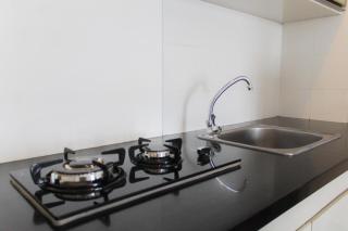 Clean and Comfort 2BR Apartment M-Town Residence By Travelio - Tangerang - 3