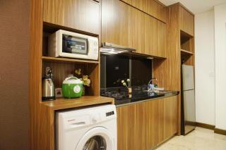 Luxurious 1BR at L'Avenue Apartment near Sampoerna Universitas By Travelio - Jakarta - 2