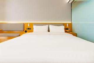 南京南站咖居精选酒店 - 4