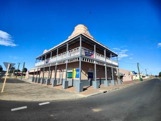 The Club Hotel Collie - Collie - 9