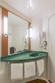 B&B HOTEL Lourdes Centre - 4