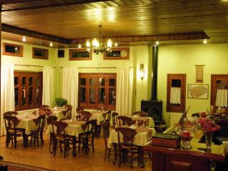 Hotel Mpakou - Elati - 2