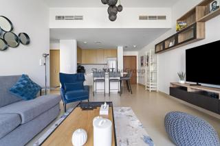 1BR Waterfront Apartment at 5242 Tower 2 - Dubai - 4