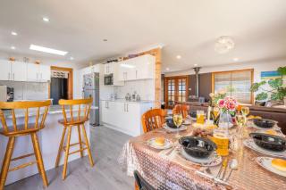 4 Gilchrist Rd - pet friendly, air con, Wi-Fi - Salamander Bay - 4