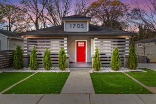 Charlotte Retreat: Luxury 4BR Heaven - Charlotte - 5