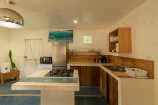 La Sana Surf Hotel, New management, Few mn drive to the beach - Santa Teresa Beach - 2